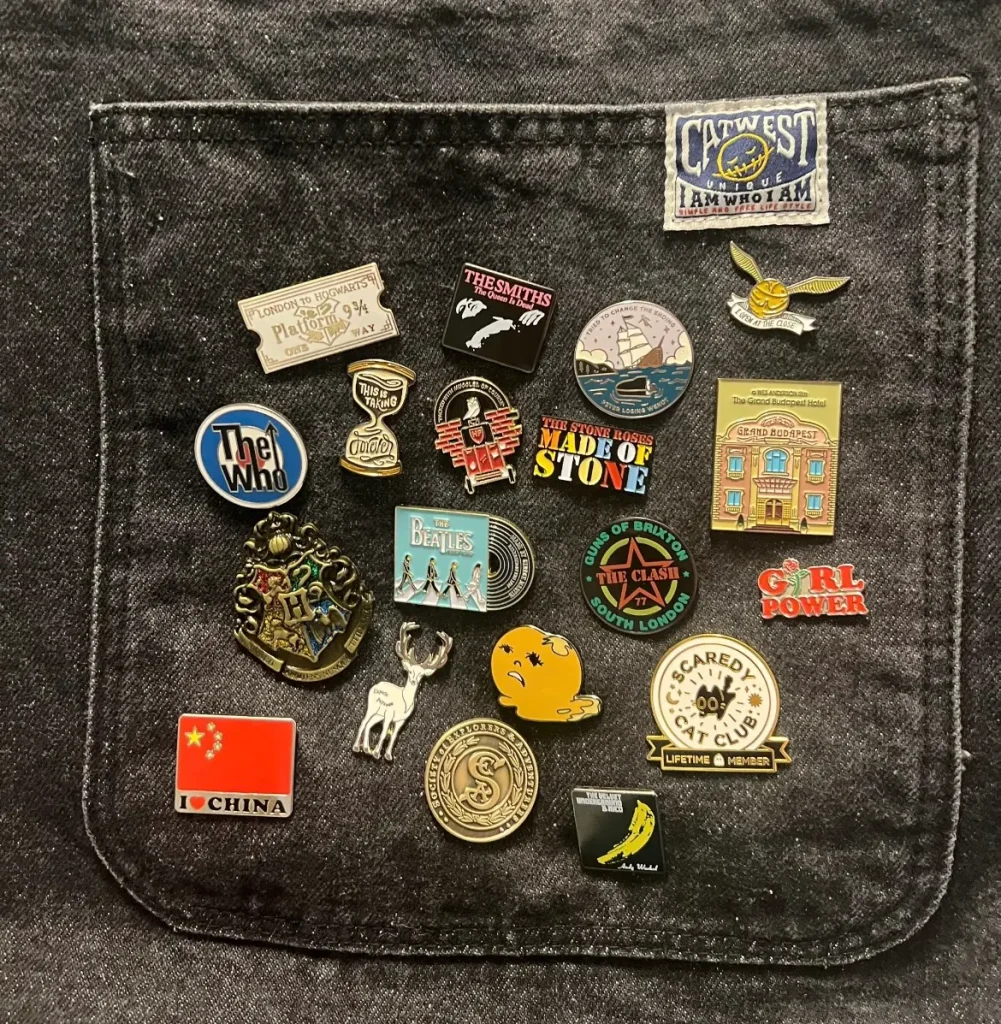 custom lapel pins to send friends